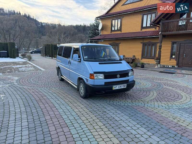 Минивэн Volkswagen Transporter 2001 в Яремче