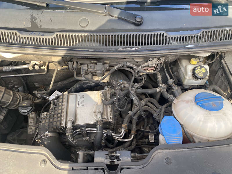 Минивэн Volkswagen Transporter 2018 в Хмельницком