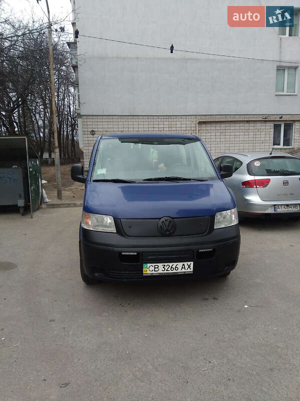Минивэн Volkswagen Transporter 2005 в Десне