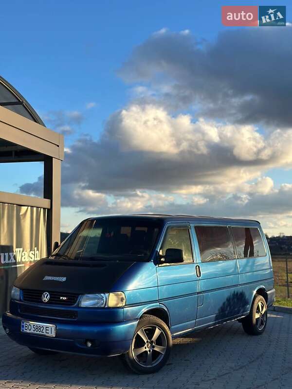 Минивэн Volkswagen Transporter 2001 в Шумске