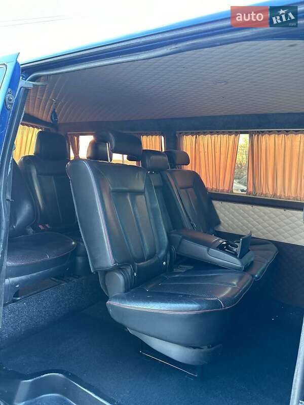 Минивэн Volkswagen Transporter 2001 в Шумске