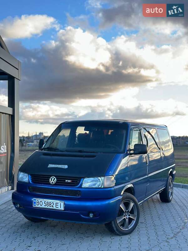 Минивэн Volkswagen Transporter 2001 в Шумске