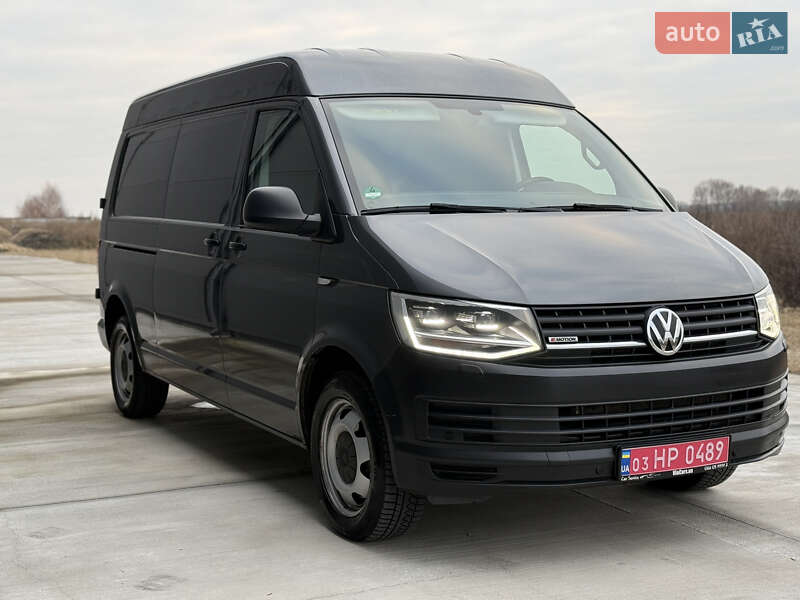 Вантажний фургон Volkswagen Transporter 2018 в Броварах