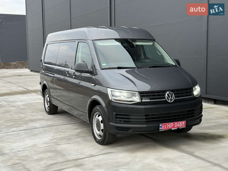 Вантажний фургон Volkswagen Transporter 2018 в Броварах