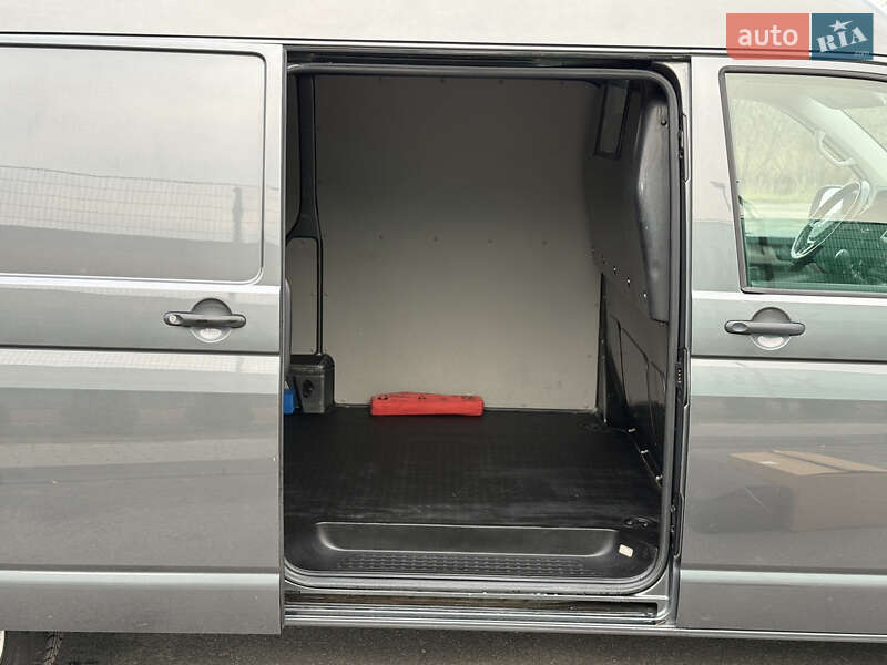 Вантажний фургон Volkswagen Transporter 2018 в Броварах