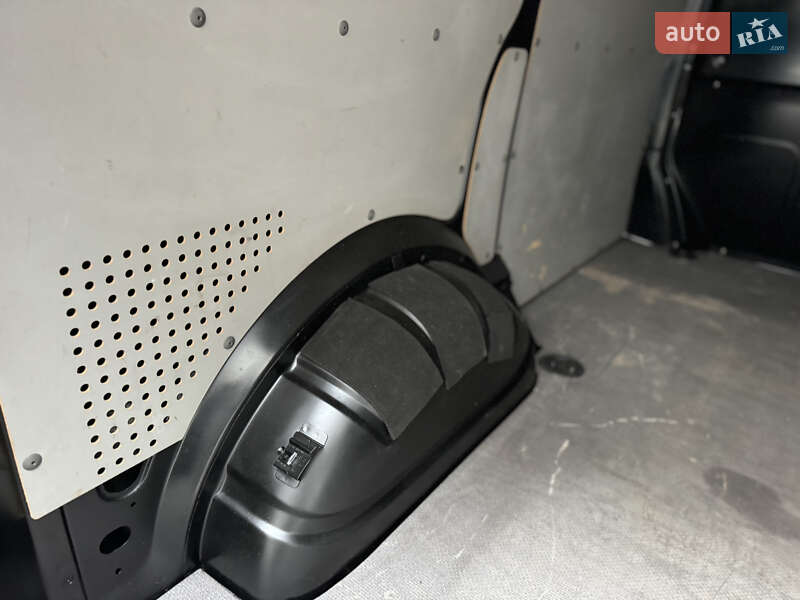 Вантажний фургон Volkswagen Transporter 2020 в Києві