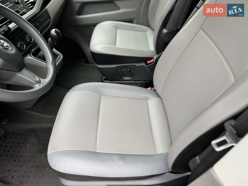 Вантажний фургон Volkswagen Transporter 2020 в Києві