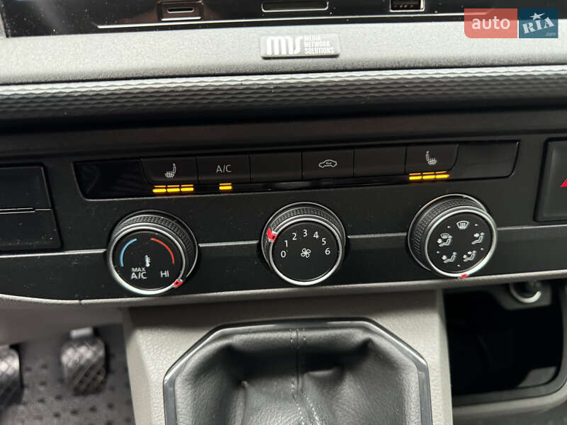 Вантажний фургон Volkswagen Transporter 2020 в Києві