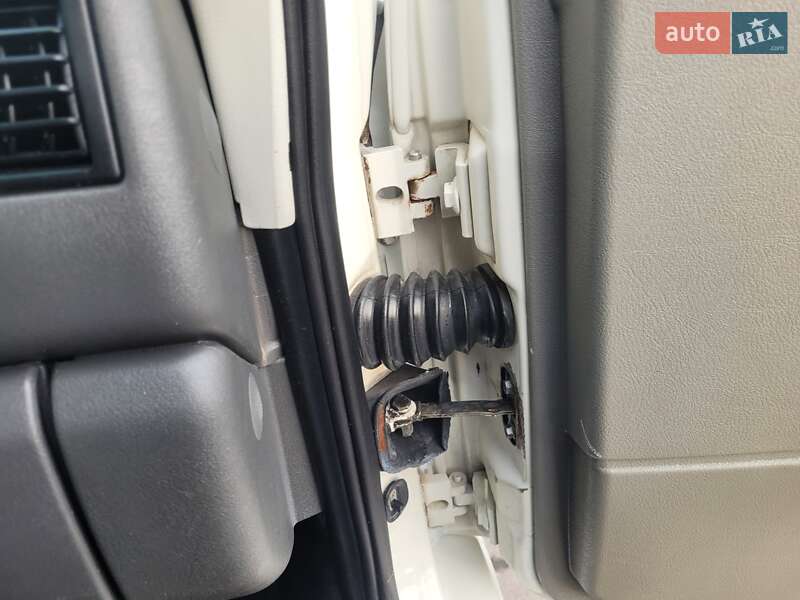 Мінівен Volkswagen Transporter 2003 в Жмеринці