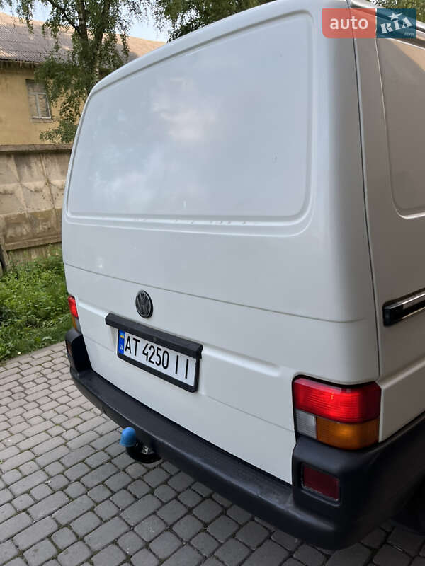 Вантажний фургон Volkswagen Transporter 2001 в Надвірній фото 8 Вантажний фургон Volkswagen Transporter 2001 в Надвірній