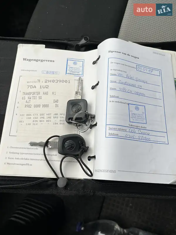 Вантажний фургон Volkswagen Transporter 2001 в Надвірній документ 2 фото Вантажний фургон Volkswagen Transporter 2001 в Надвірній документ