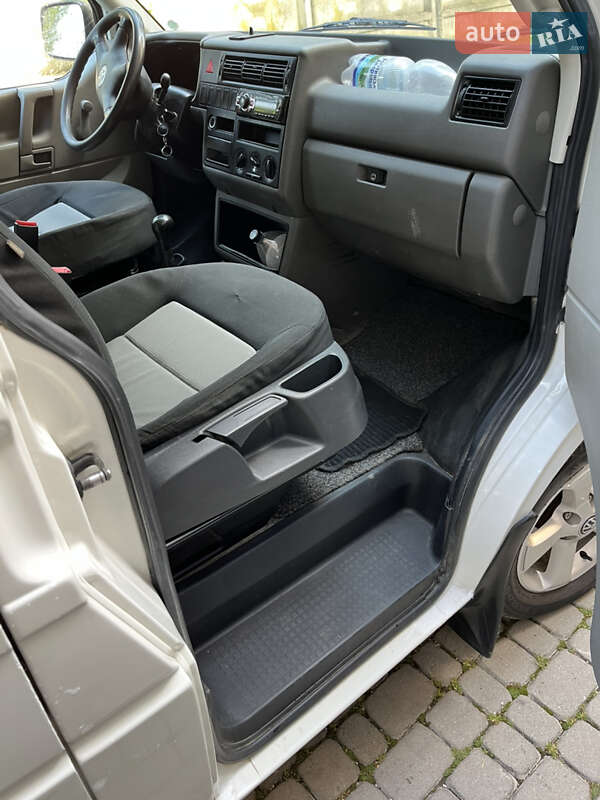 Вантажний фургон Volkswagen Transporter 2001 в Надвірній фото 28 Вантажний фургон Volkswagen Transporter 2001 в Надвірній