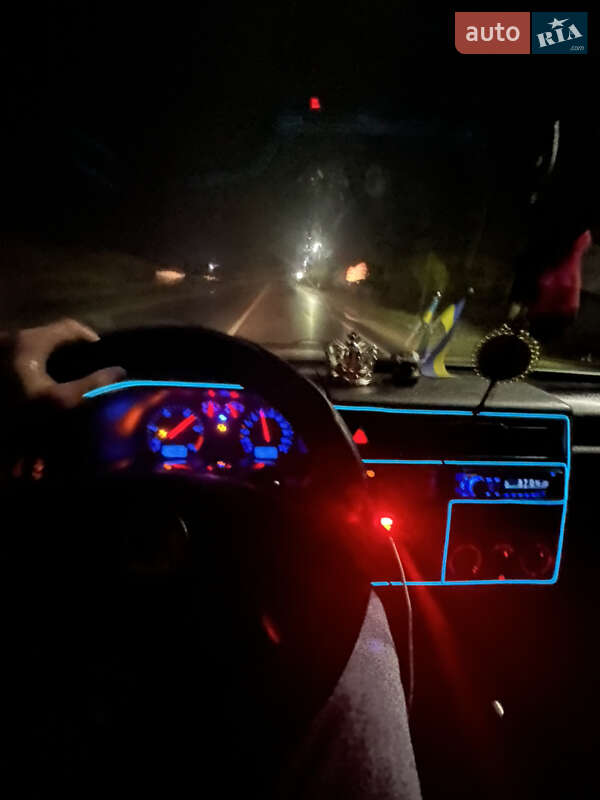 Минивэн Volkswagen Transporter 1999 в Калуше