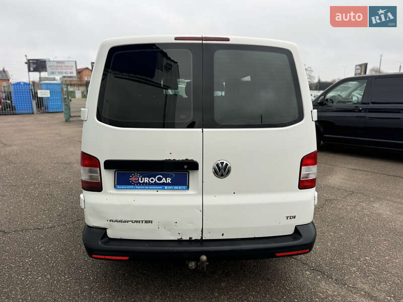 Грузовой фургон Volkswagen Transporter 2013 в Киеве