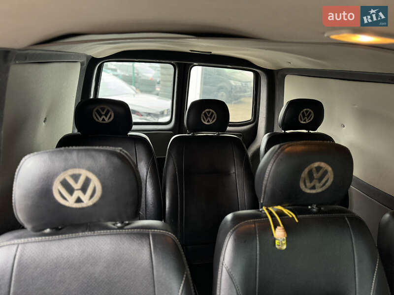 Грузовой фургон Volkswagen Transporter 2013 в Киеве