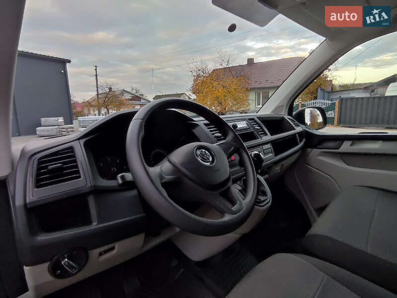 Вантажний фургон Volkswagen Transporter 2018 в Луцьку