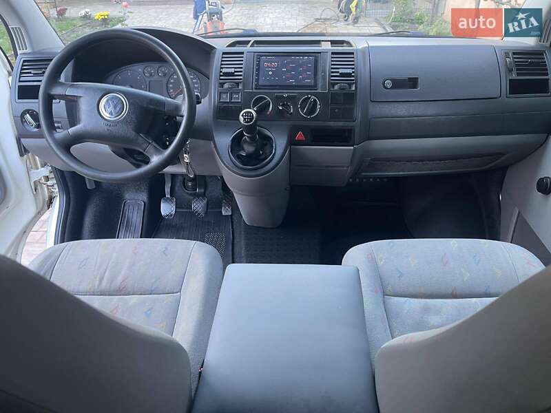 Минивэн Volkswagen Transporter 2003 в Измаиле фото 17 Минивэн Volkswagen Transporter 2003 в Измаиле