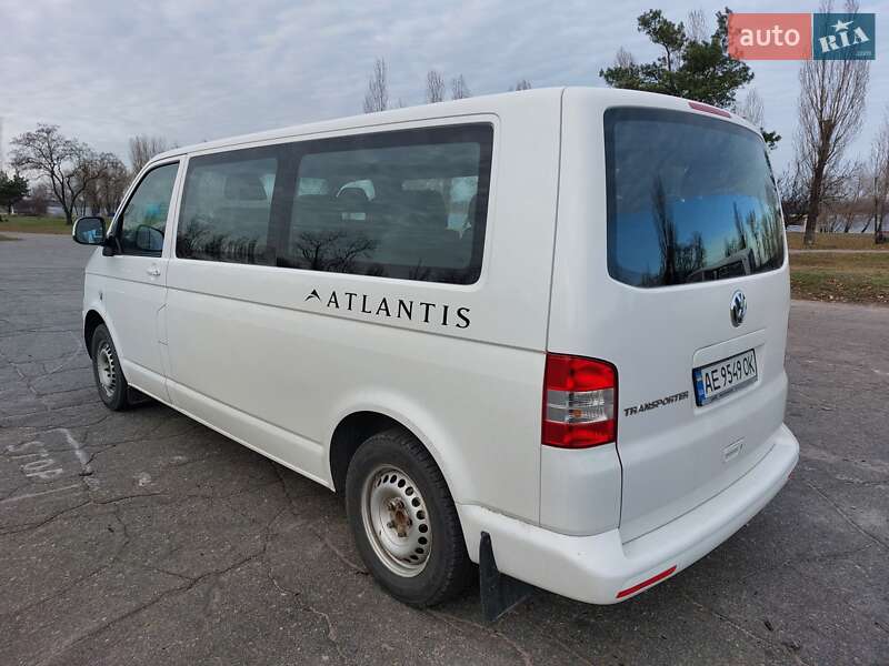 Мінівен Volkswagen Transporter 2013 в Кам'янському