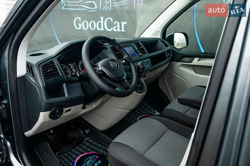 Вантажний фургон Volkswagen Transporter 2018 в Луцьку