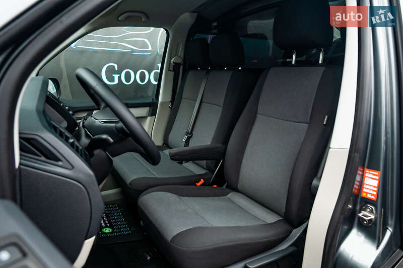 Вантажний фургон Volkswagen Transporter 2018 в Луцьку