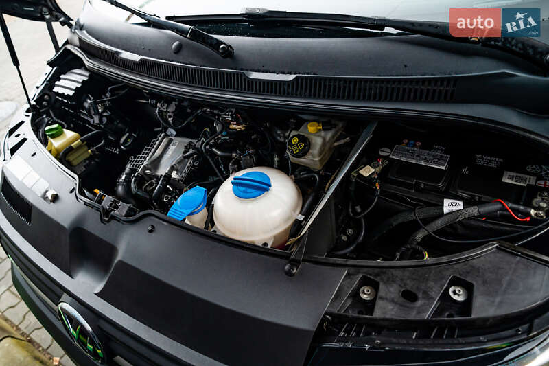 Вантажний фургон Volkswagen Transporter 2018 в Луцьку