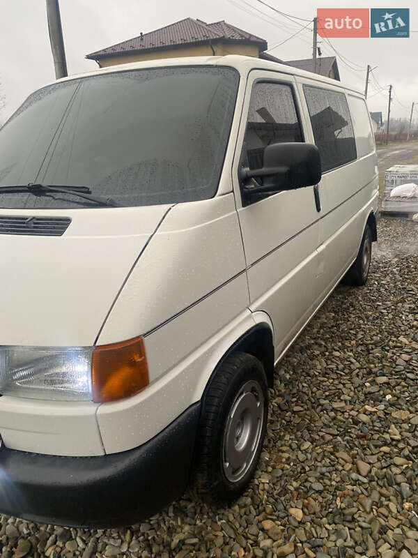 Мінівен Volkswagen Transporter 1998 в Чернівцях