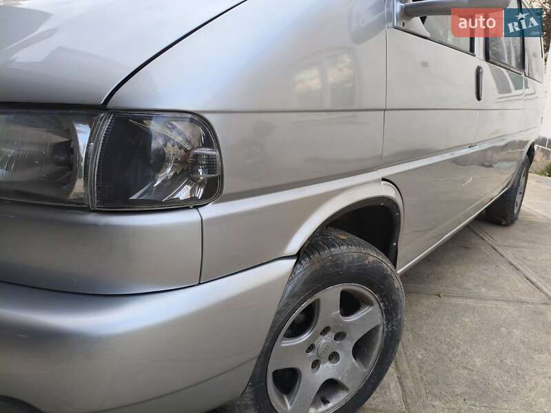 Мінівен Volkswagen Transporter 2003 в Надвірній