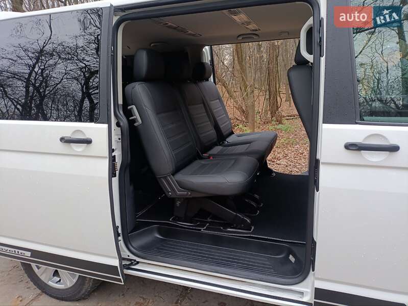 Мінівен Volkswagen Transporter 2020 в Києві