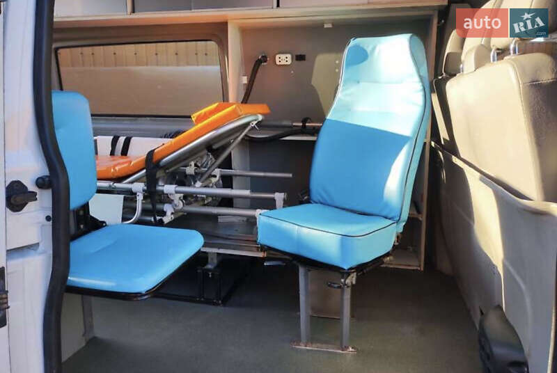 Автомобіль швидкої допомоги Volkswagen Transporter 2006 в Києві фото 7 Автомобіль швидкої допомоги Volkswagen Transporter 2006 в Києві