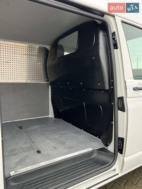 Грузовой фургон Volkswagen Transporter 2021 в Луцке