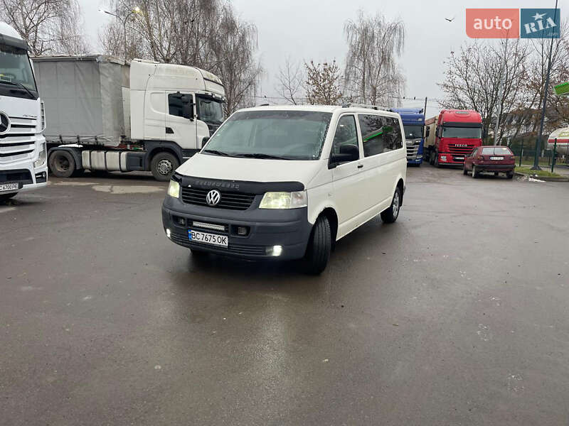 Минивэн Volkswagen Transporter 2005 в Львове