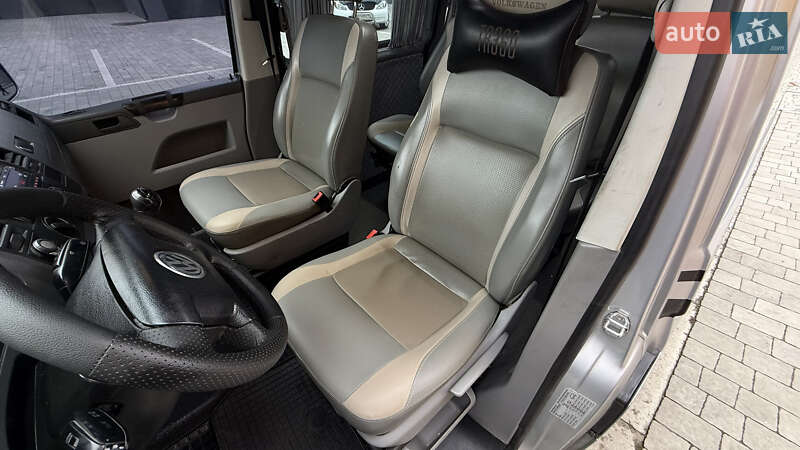 Мінівен Volkswagen Transporter 2005 в Івано-Франківську