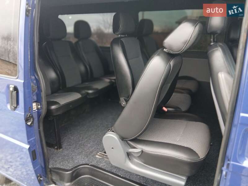 Мінівен Volkswagen Transporter 2003 в Рівному