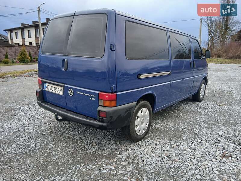Мінівен Volkswagen Transporter 2003 в Рівному