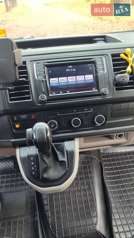 Мінівен Volkswagen Transporter 2015 в Ніжині