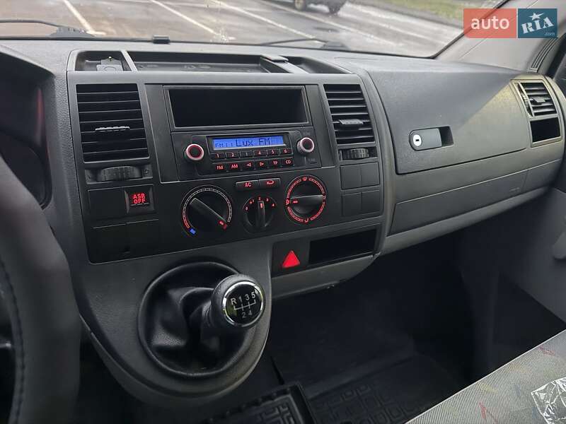 Вантажний фургон Volkswagen Transporter 2006 в Чернігові фото 5 Вантажний фургон Volkswagen Transporter 2006 в Чернігові