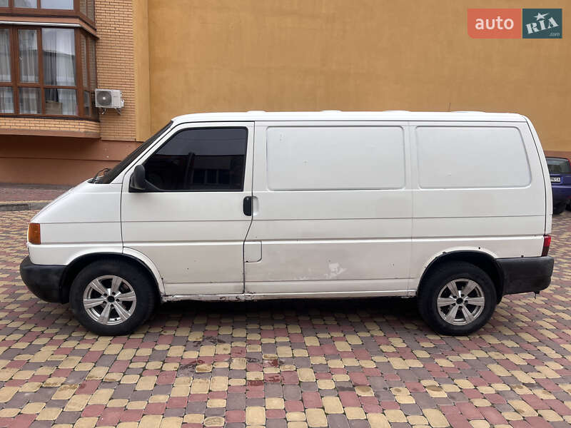 Грузовой фургон Volkswagen Transporter 1997 в Виннице