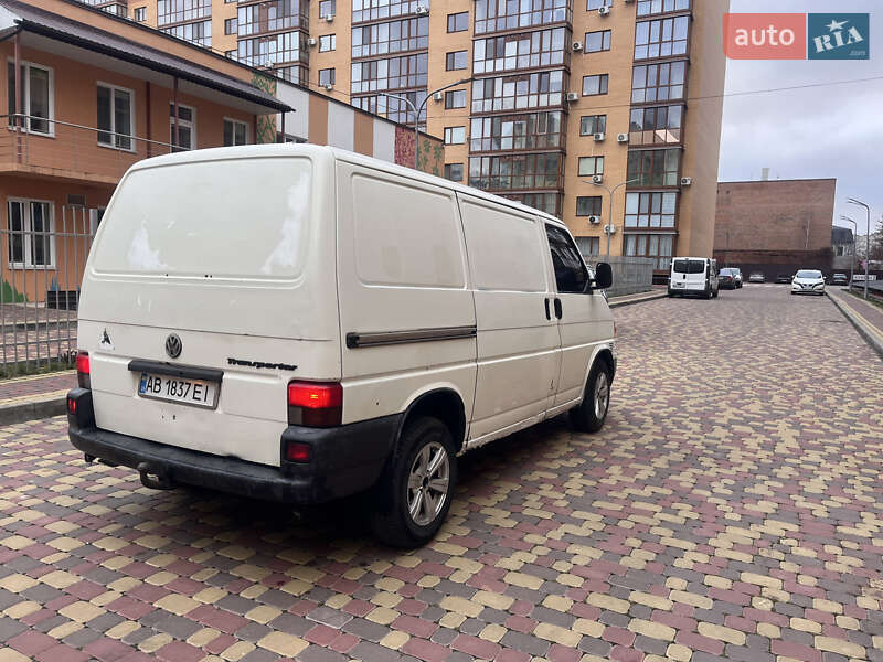 Грузовой фургон Volkswagen Transporter 1997 в Виннице