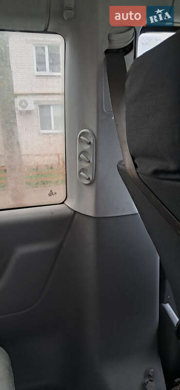 Минивэн Volkswagen Transporter 2002 в Житомире фото 22 Минивэн Volkswagen Transporter 2002 в Житомире