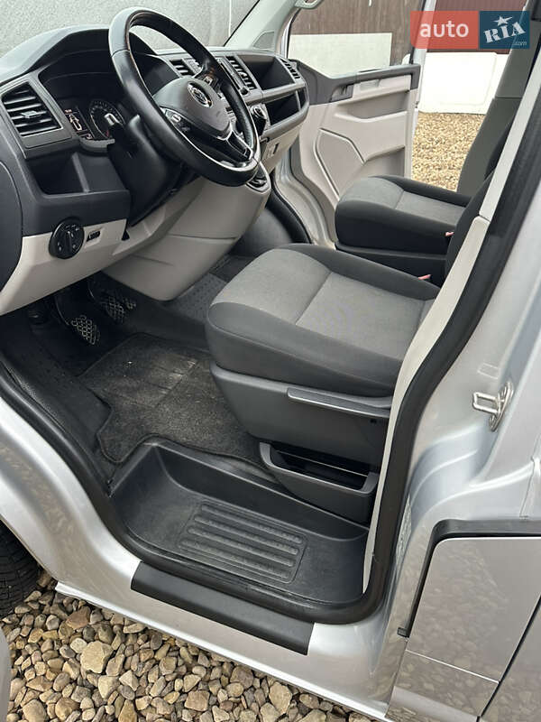 Вантажний фургон Volkswagen Transporter 2019 в Львові