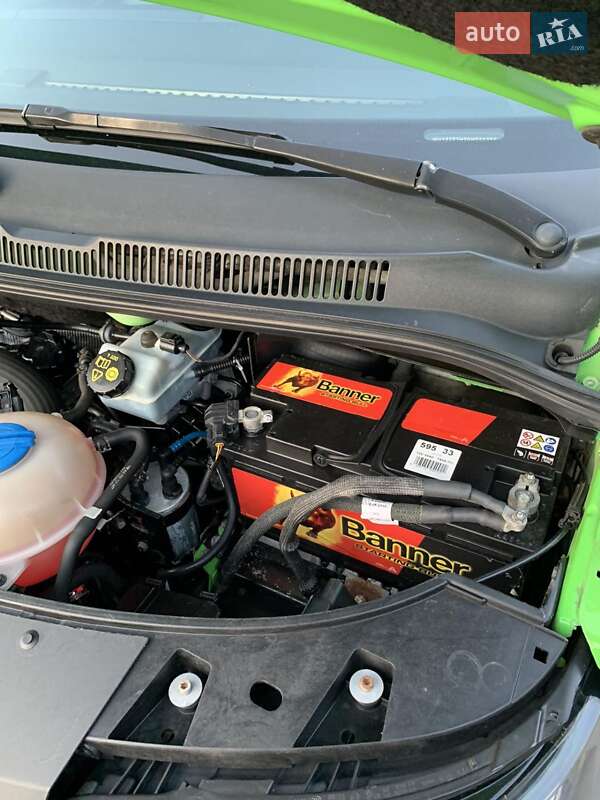 Минивэн Volkswagen Transporter 2015 в Ивано-Франковске