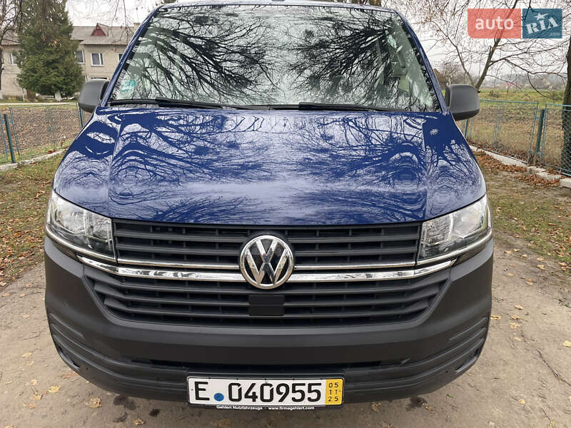 Грузовой фургон Volkswagen Transporter 2021 в Дубно