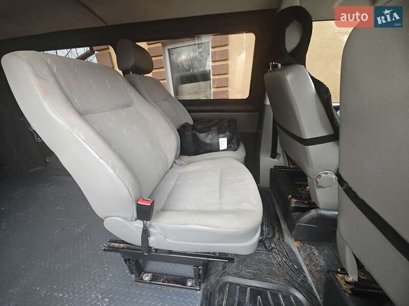 Мінівен Volkswagen Transporter 2005 в Кам'янець-Подільському