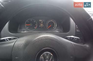 Грузовой фургон Volkswagen Transporter 2012 в Виннице
