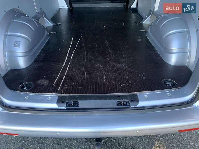 Вантажний фургон Volkswagen Transporter 2019 в Києві фото 62 Вантажний фургон Volkswagen Transporter 2019 в Києві