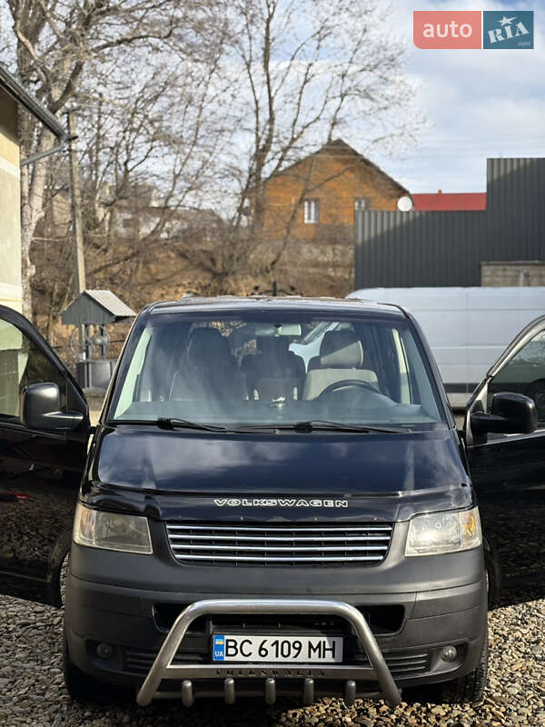 Минивэн Volkswagen Transporter 2004 в Стрые