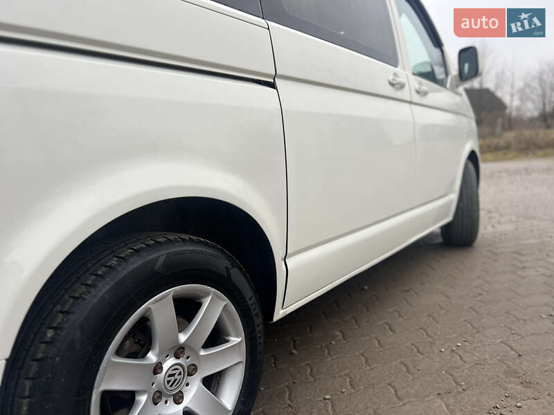 Минивэн Volkswagen Transporter 2006 в Львове