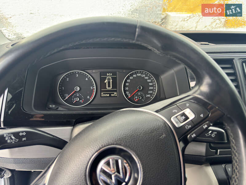 Вантажний фургон Volkswagen Transporter 2018 в Новій Водолагі