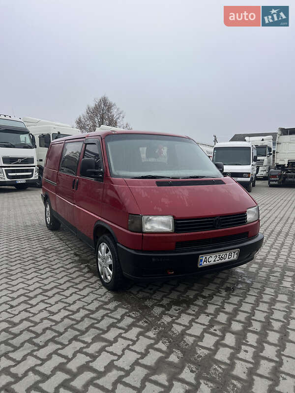 Мінівен Volkswagen Transporter 1995 в Сарнах