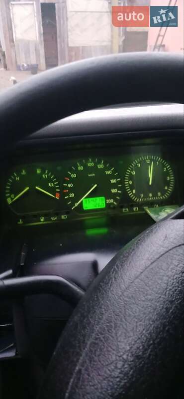 Мінівен Volkswagen Transporter 1998 в Хорошеві